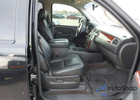 2012 Chevrolet Suburban 1500 Lt z USA, uszkodzony, nr VIN 1GNSKJE72CR303237
